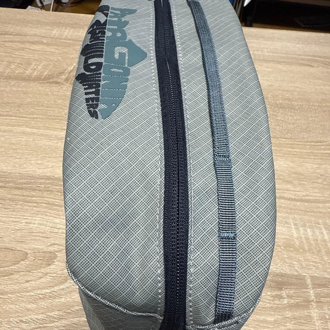 【新品タグ付】６ℓパタゴニア ブラックホール キューブ Cube 6L グレー