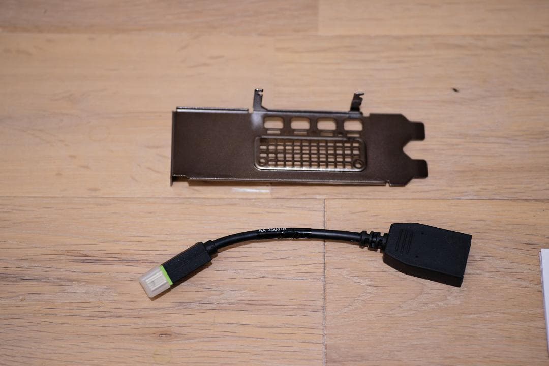 【ほぼ新品】NVIDIA RTX 2000 Ada グラフィックボード