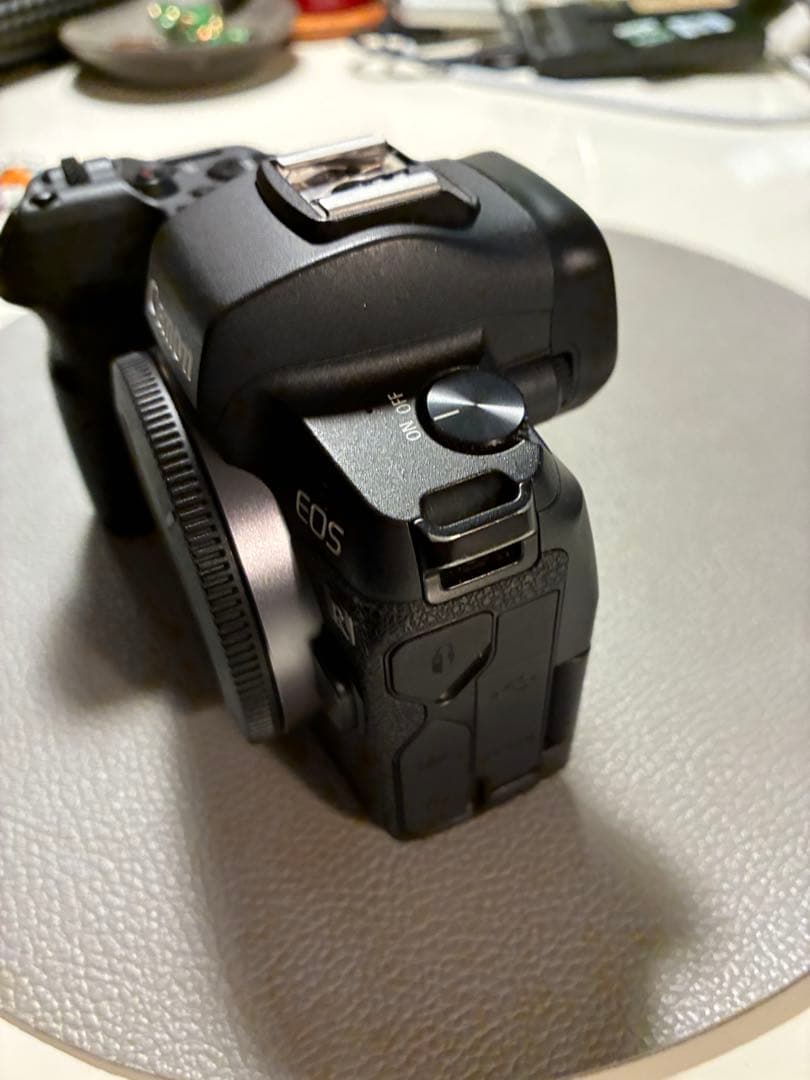 Canon EOS R ❗️ミラーレス一眼 本体と付属品