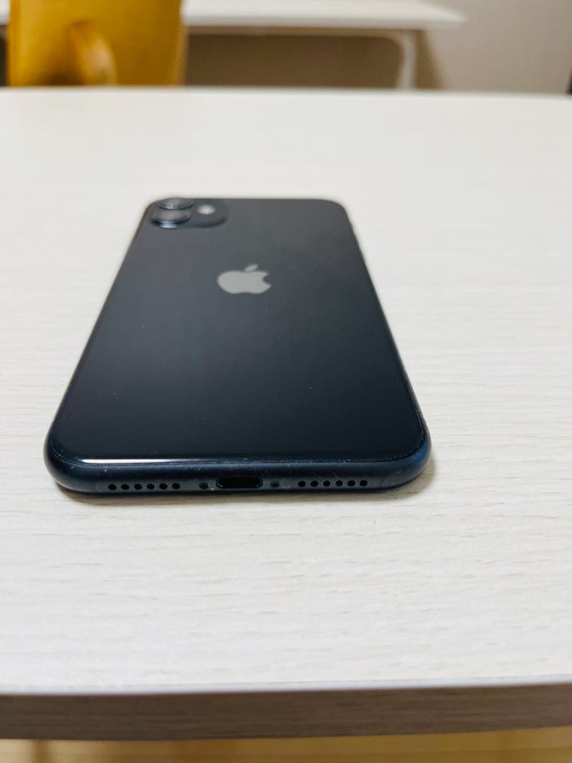 【画面キズなし・動作良好】iPhone 11 ブラック 64GB SIMフリー