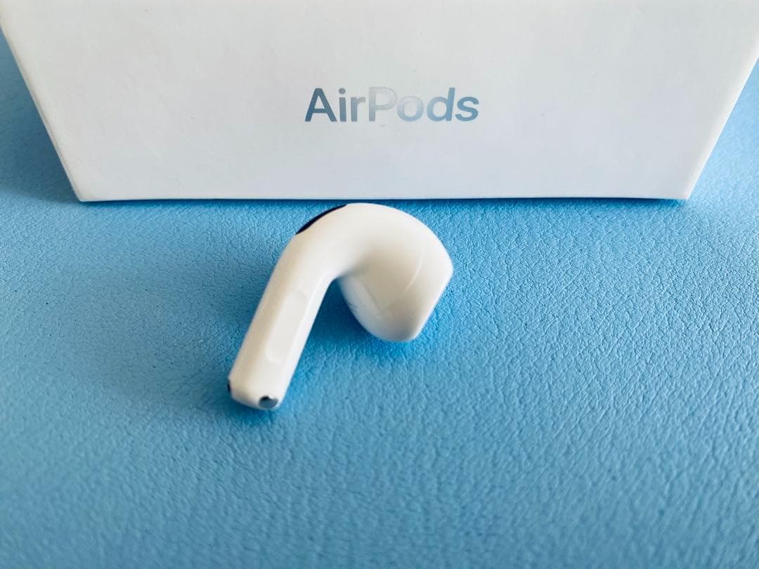 AirPods 第4世代 R片耳 右耳のみ イヤホン A3050 JNKP