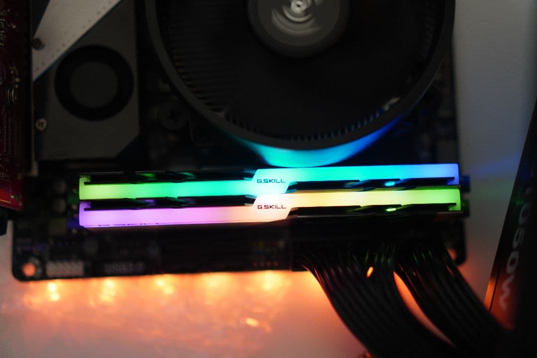 メモリー G.Skill TridentZ Neo F4-3600C16D-32GTZNC