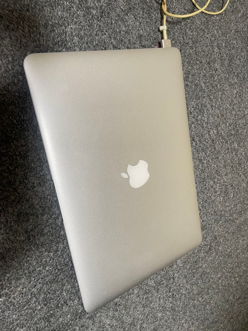 [ジャンク] MacBook Air 13, i7, メモリ8G SSD128G
