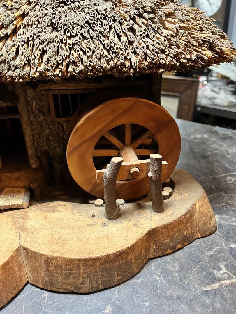昭和 レトロ 茅葺屋根 、古民家 、木製模型家屋 、35cm、民家 、水車小屋、