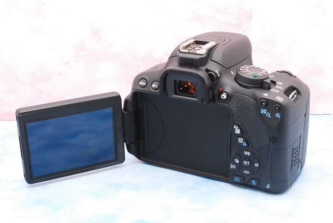 Canon Kiss X7i◎手ぶれ補正レンズ◎一眼レフカメラ◎バッグ付♪