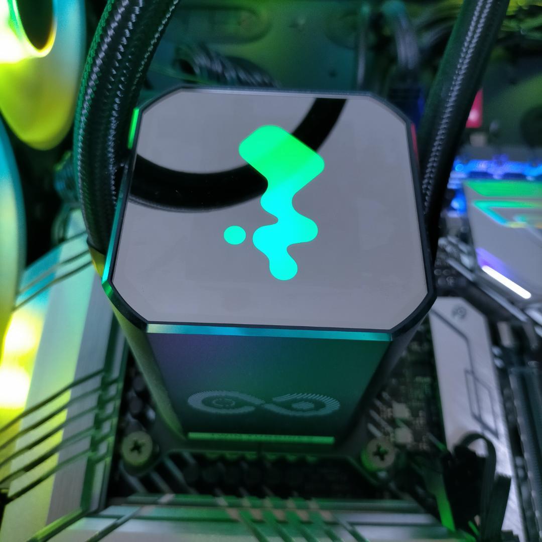 【確認済】InWin SR36 Pro 簡易水冷CPUクーラー LGA1700