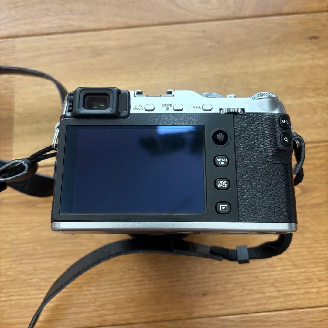 FUJIFILM X-E3 シルバー　レンズキット