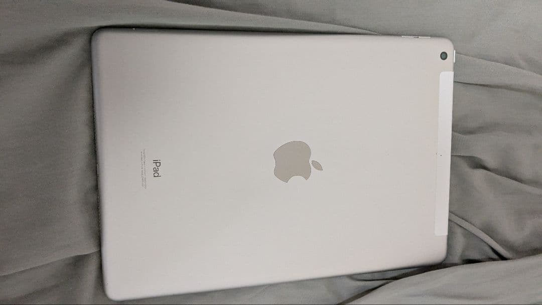 Apple iPad (第9世代) 64GBバッテリー100%＋ケース