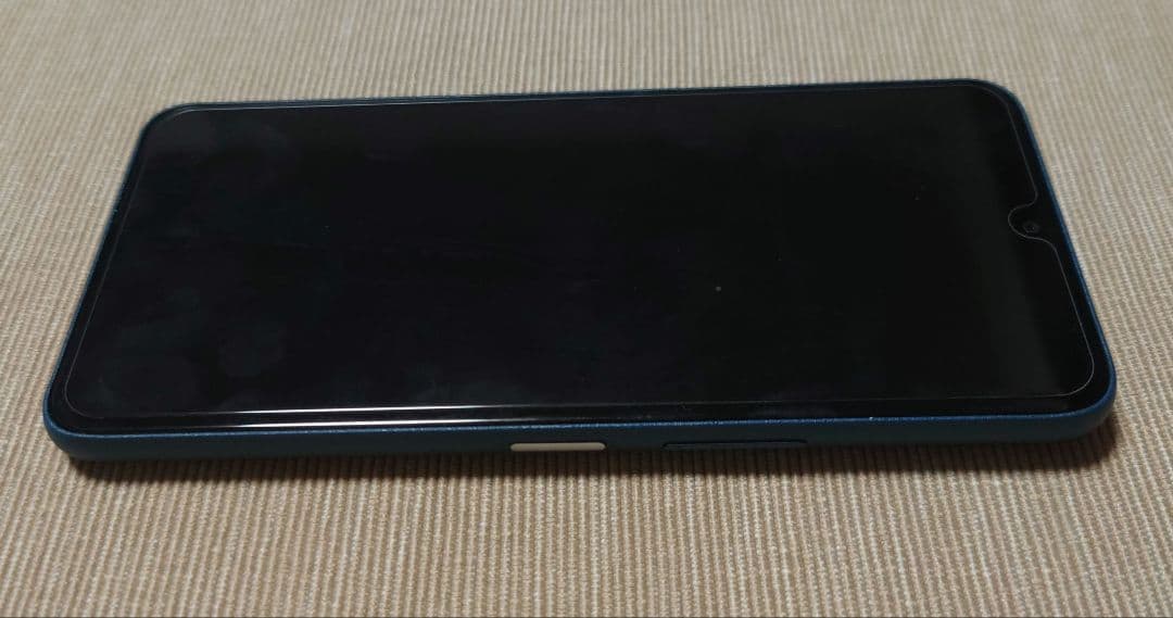 ◆ドコモ◆ F-52E arrows We2 ネイビーグリーン