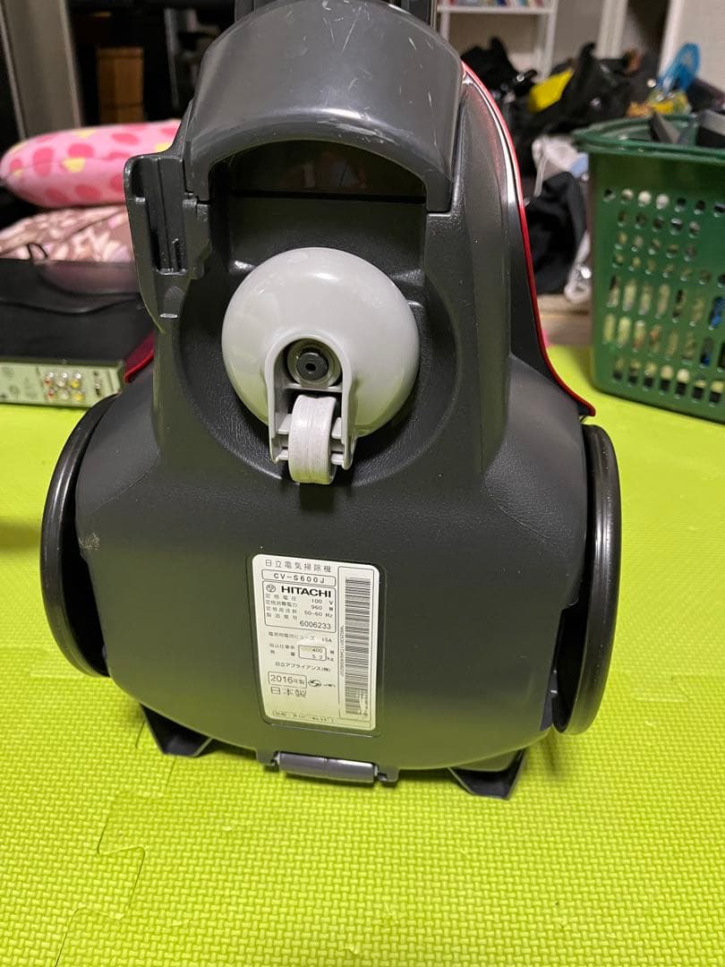 日立　サイクロン式掃除機「CV-S600J」