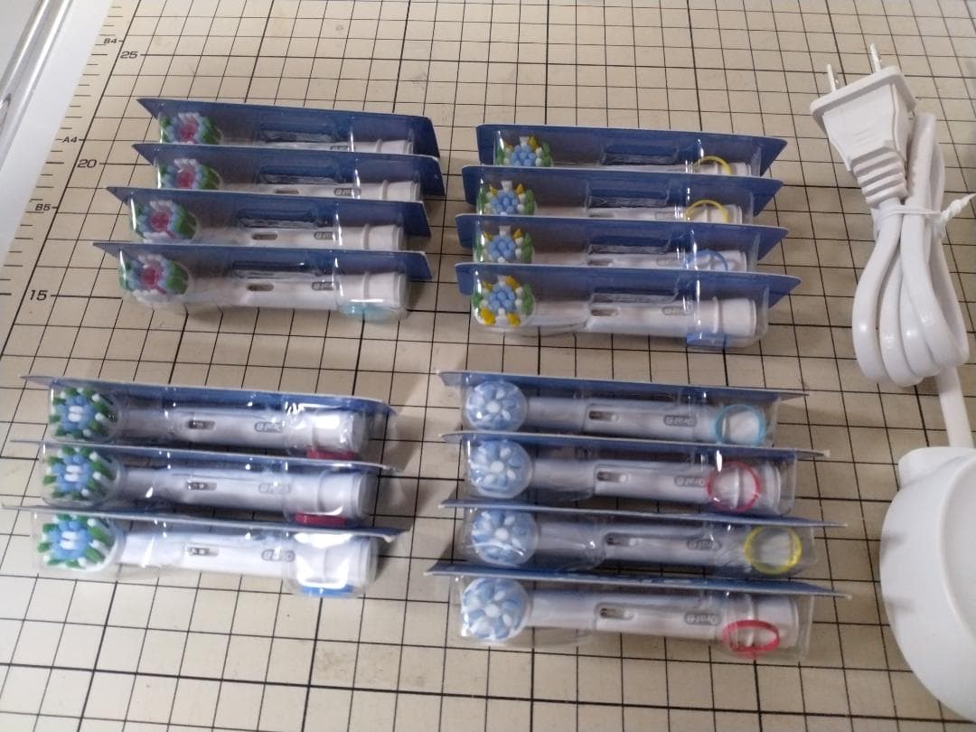 Oral-B 電動歯ブラシ本体と替えブラシ4種類 15本 新品 【正規品】