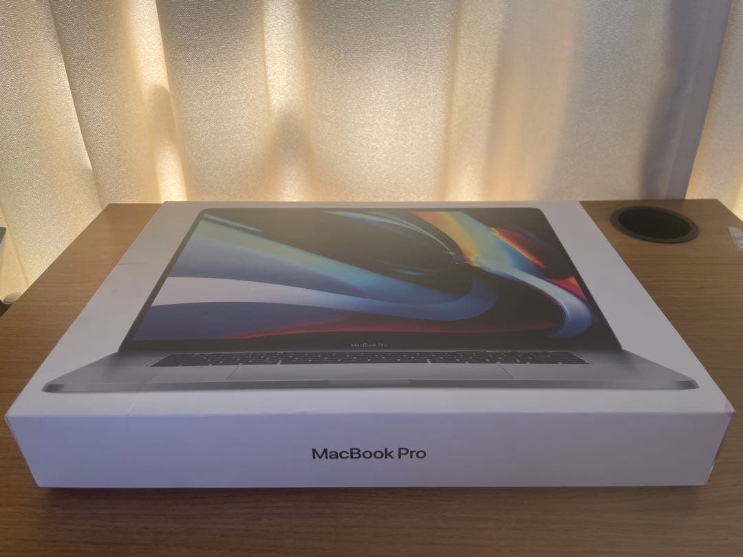 サクラちゃん　美品　MacBookPro 2019 16inch/16GB