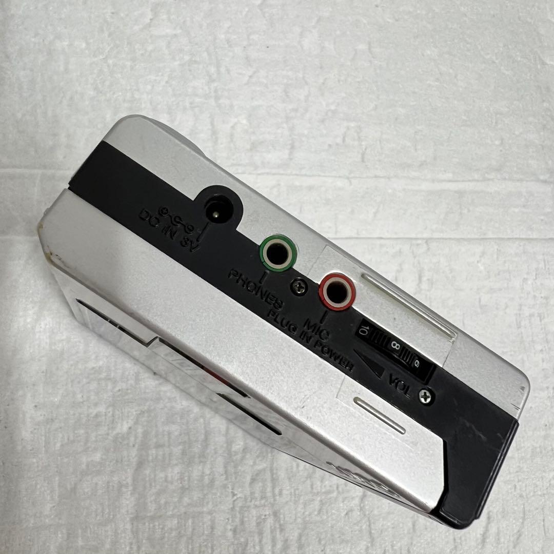 【希少】SONY〈WM-F65〉FM/AM ステレオカセットウォークマン(252