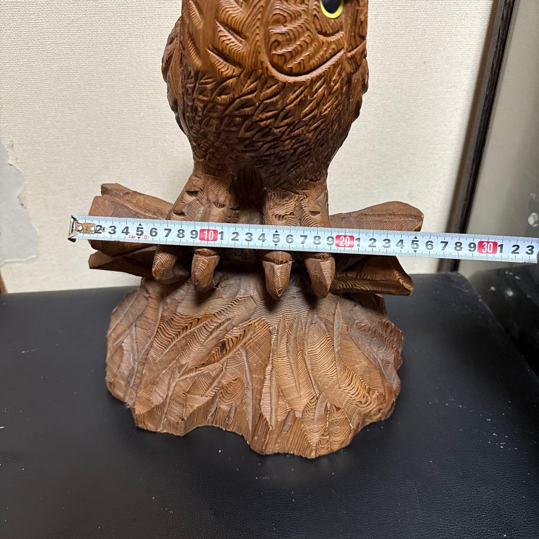 フクロウの木製彫刻 約40cm