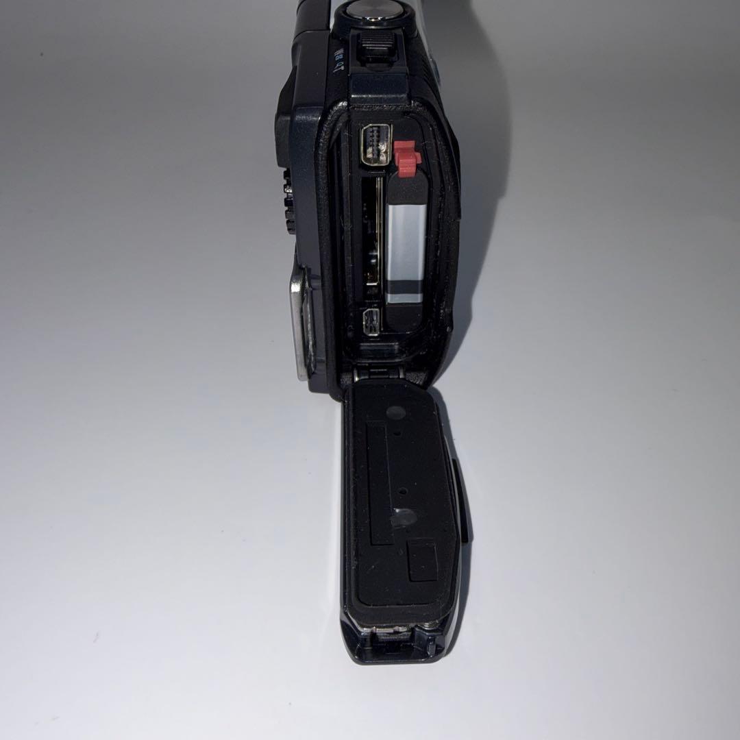 【良品】OLYMPUS オリンパス STYLUS TG-870 Tough