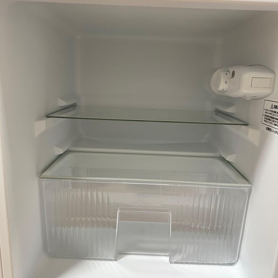 冷蔵庫 アイリス　一人暮らし 冷凍冷蔵庫 90L ノンフロンIRSD-9B-W