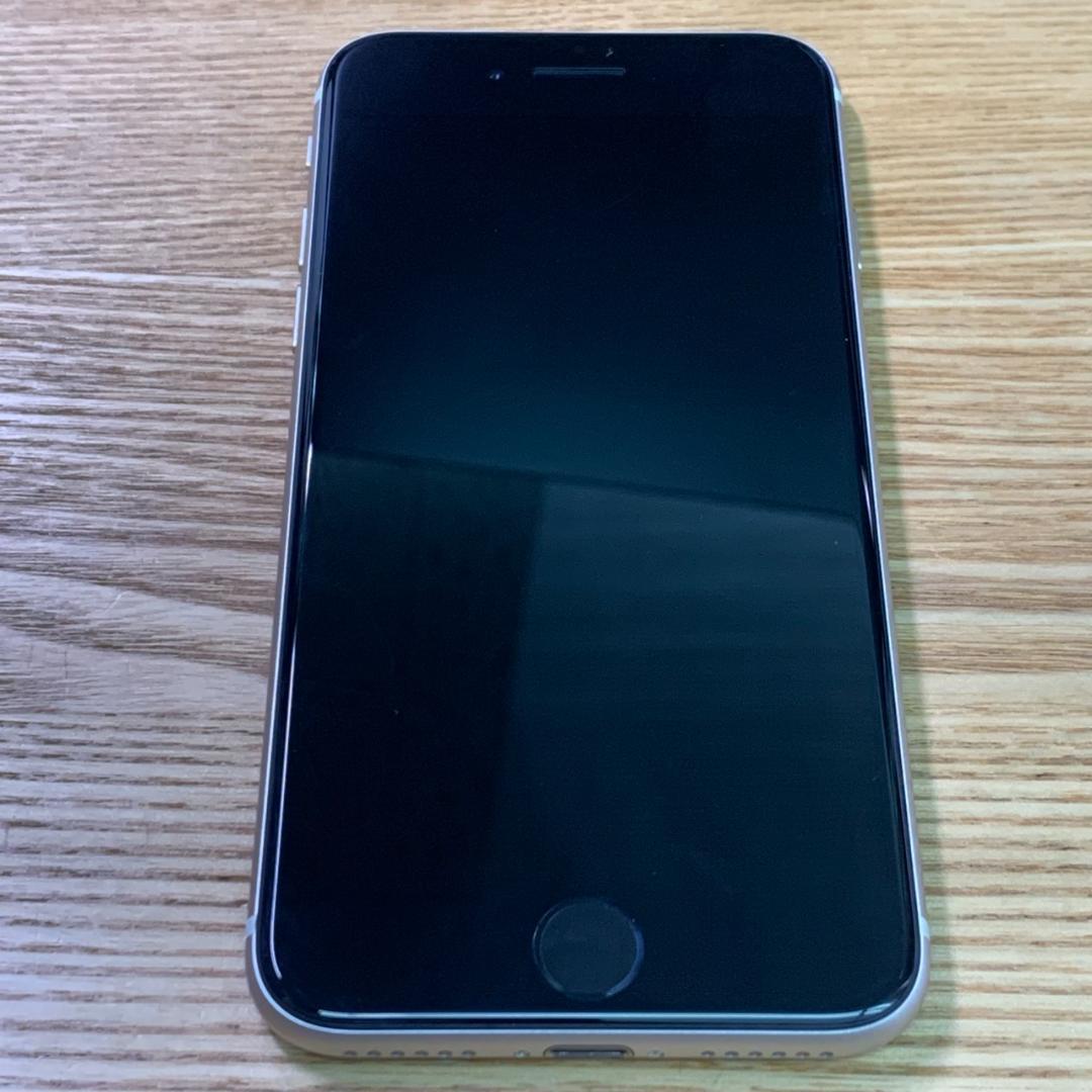 Z8 超美品 iPhoneSE 第3世代 64GB おまけ付き