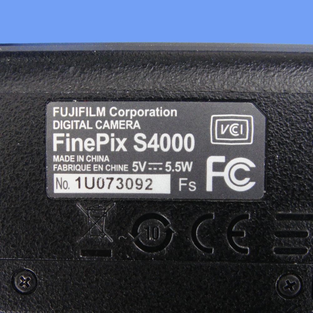 デジタル一眼レフカメラ　FinePix S4000　富士フイルム　#486