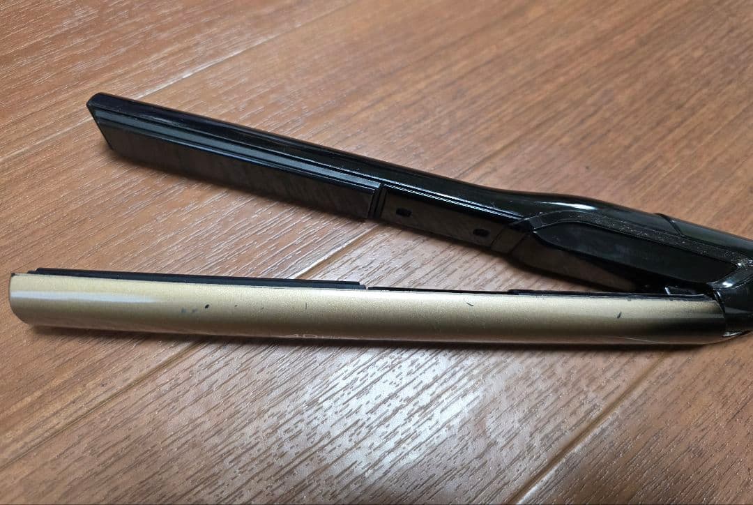 【中古】ヘアビューロン 4D Plus ストレート HBRST4D-G-JP