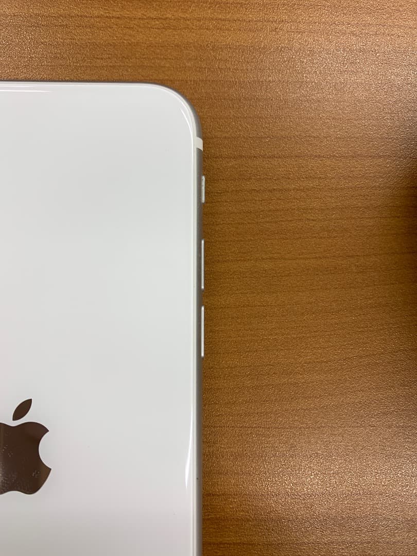 中*山様 動作確認済 iPhone SE (第2世代) 128GB ID T99