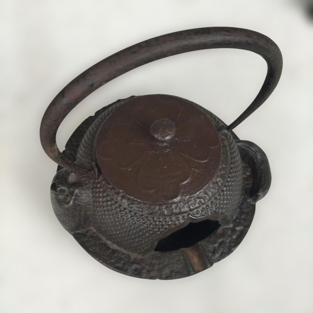 南部鉄器　岩铸，狸　舎香炉(ほやこうろ)　　 　　鉄鍋風鋳物　灰皿　 鋳物セット