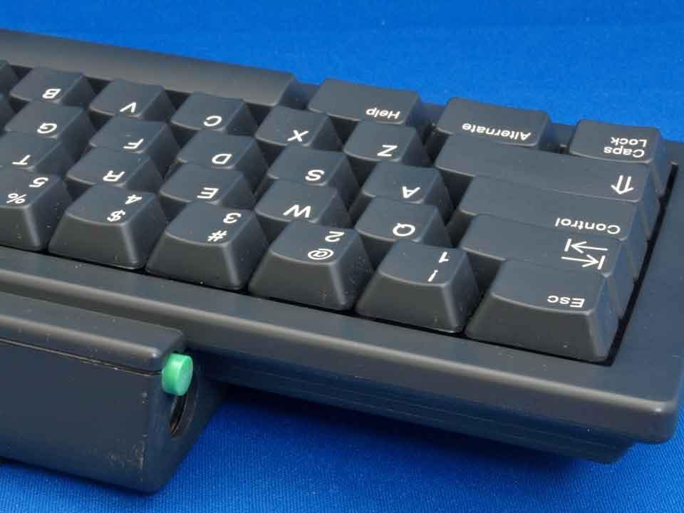 ネクスト（NeXT）純正 英語キーボード，マウス ADB仕様 中古美品