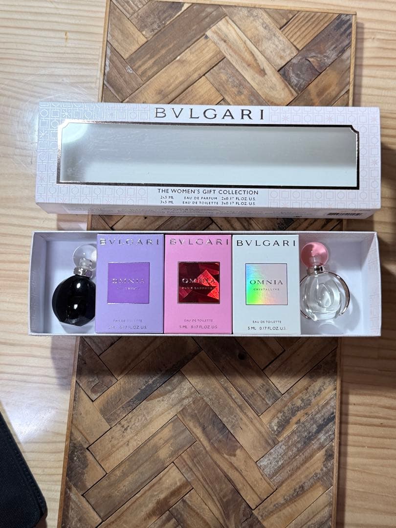 ブルガリBVLGARI　ザ・ウィメンズ・ギフト・コレクション　ゴルデア　オムニア