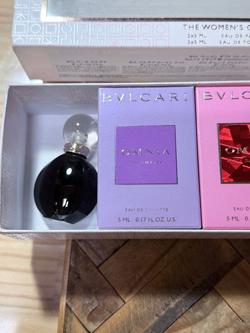 ブルガリBVLGARI　ザ・ウィメンズ・ギフト・コレクション　ゴルデア　オムニア