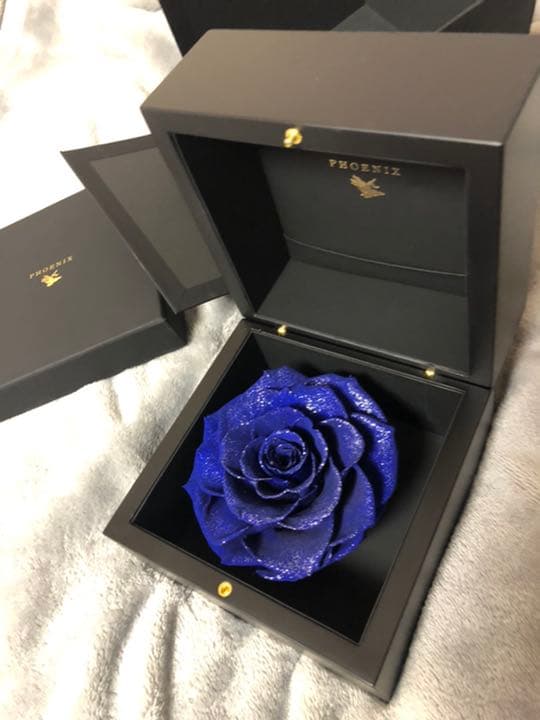 プリザードフラワー　ブルーローズ　青い薔薇一輪
