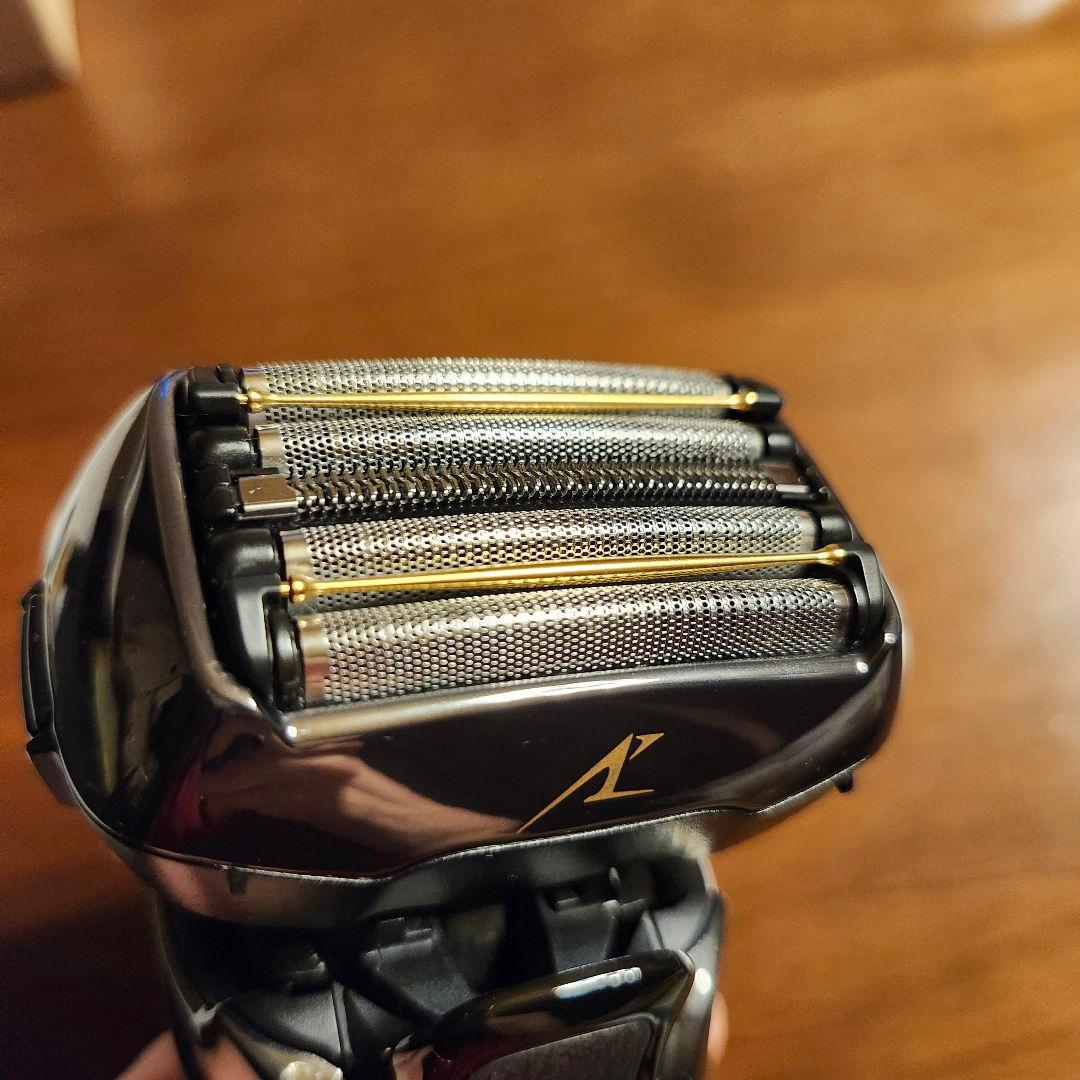 【ケース付】Panasonic メンズシェーバーラムダッシュ ES-CLV8D