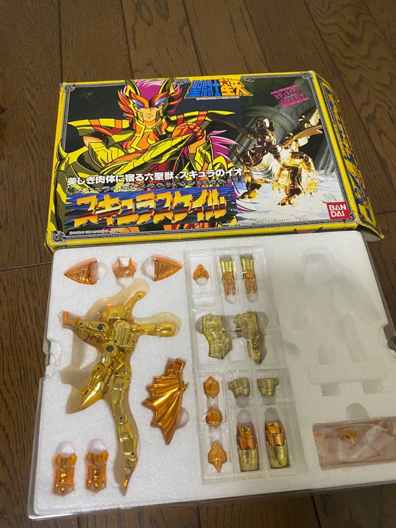 ケ*イ様 BANDAI聖闘士星矢フィギア　ジャンク品