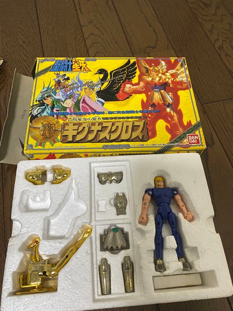 ケ*イ様 BANDAI聖闘士星矢フィギア　ジャンク品
