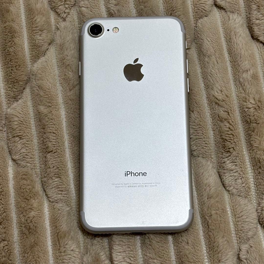 【動作良好】iPhone7 シルバー 128GB SIMフリー 100%本体