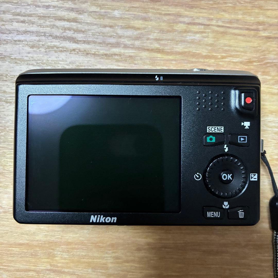 COOLPIX S6300 （クリスタルシルバー） Nikon ニコン デジカメ
