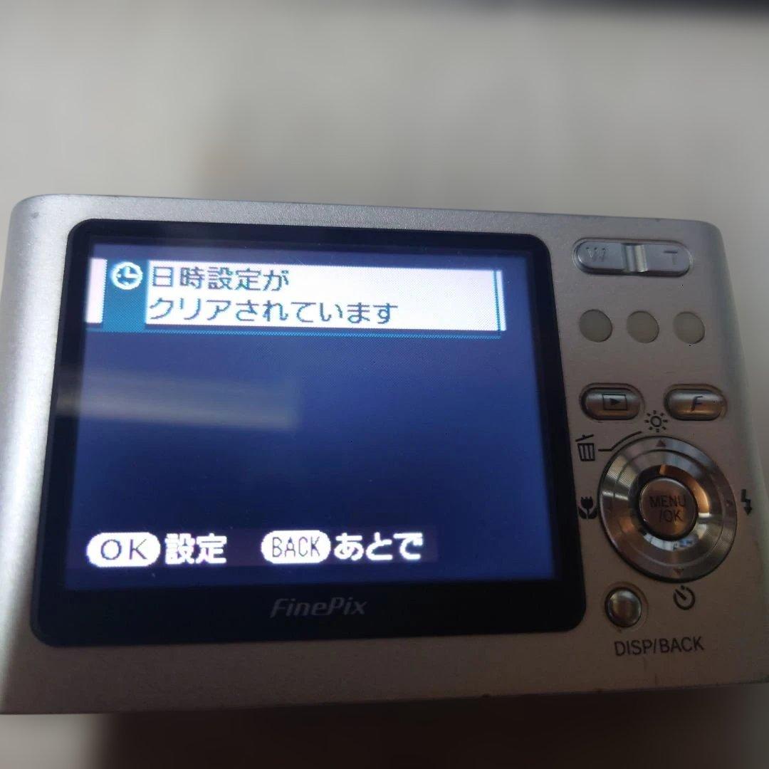 FUJIFILM FinePix Z1 コンパクトデジタルカメラ①