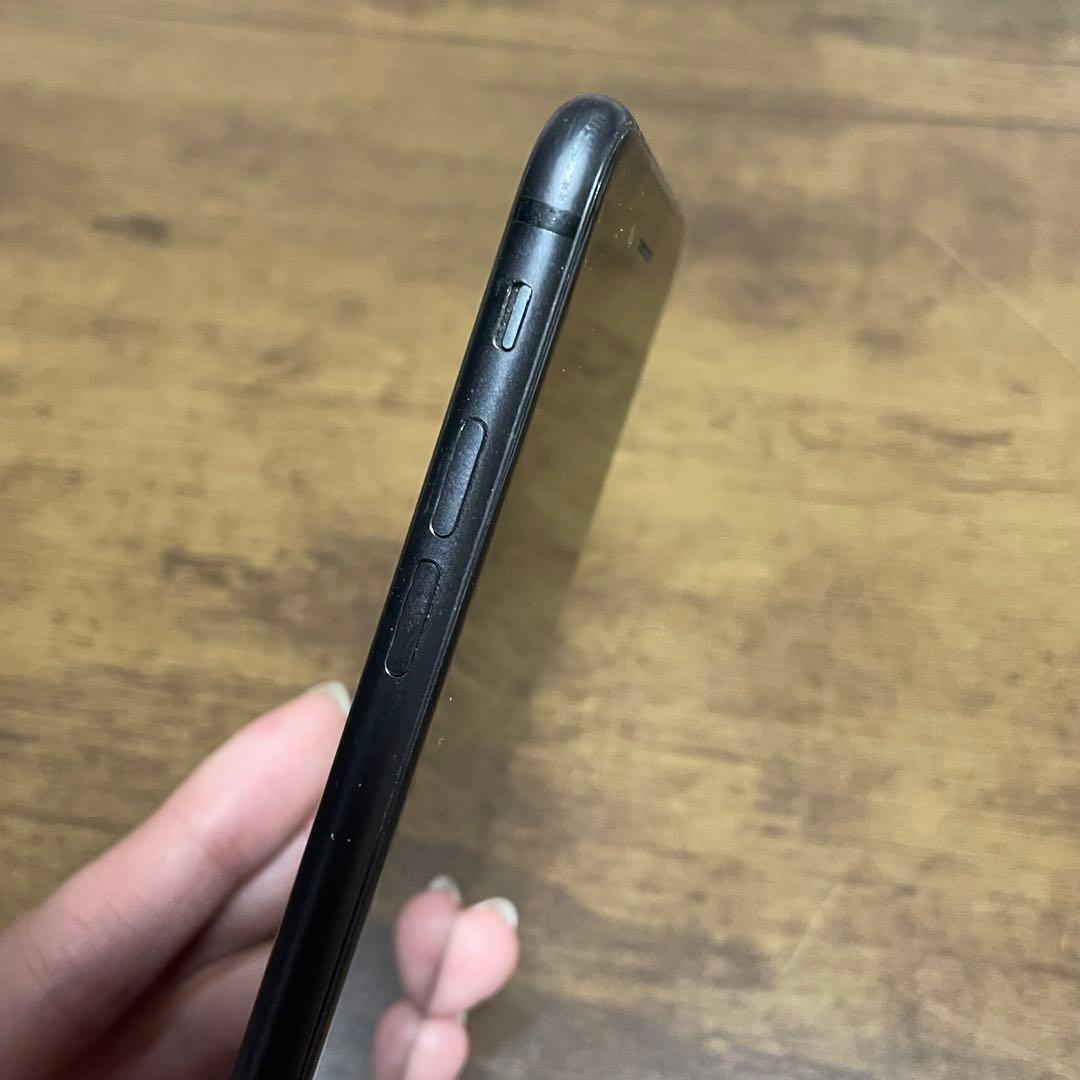 iPhone8 ブラック　64G