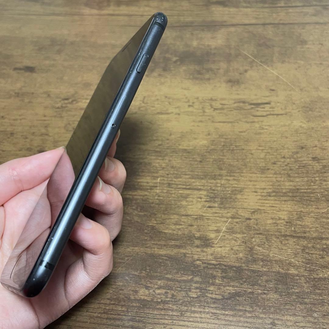 iPhone8 ブラック　64G