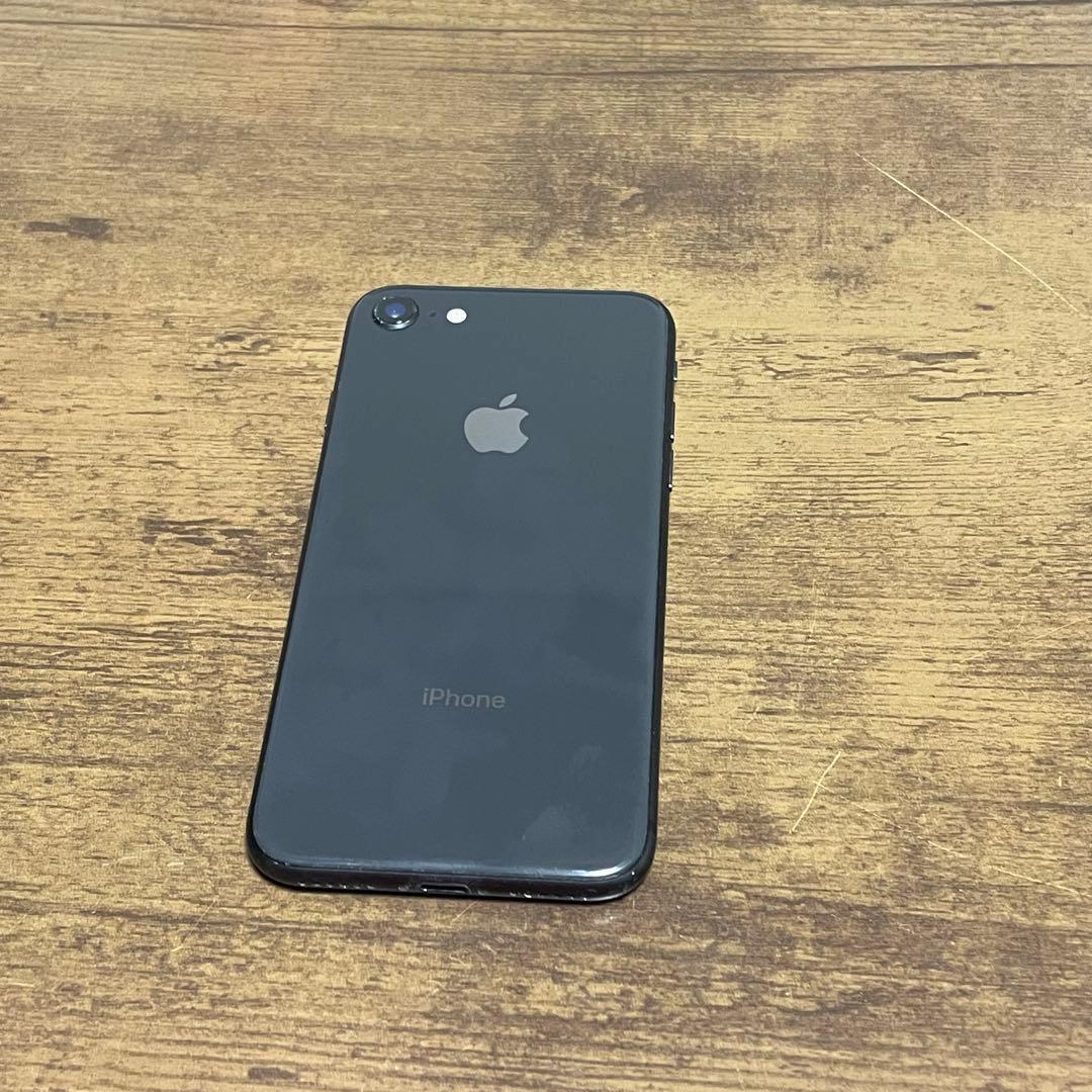 iPhone8 ブラック　64G