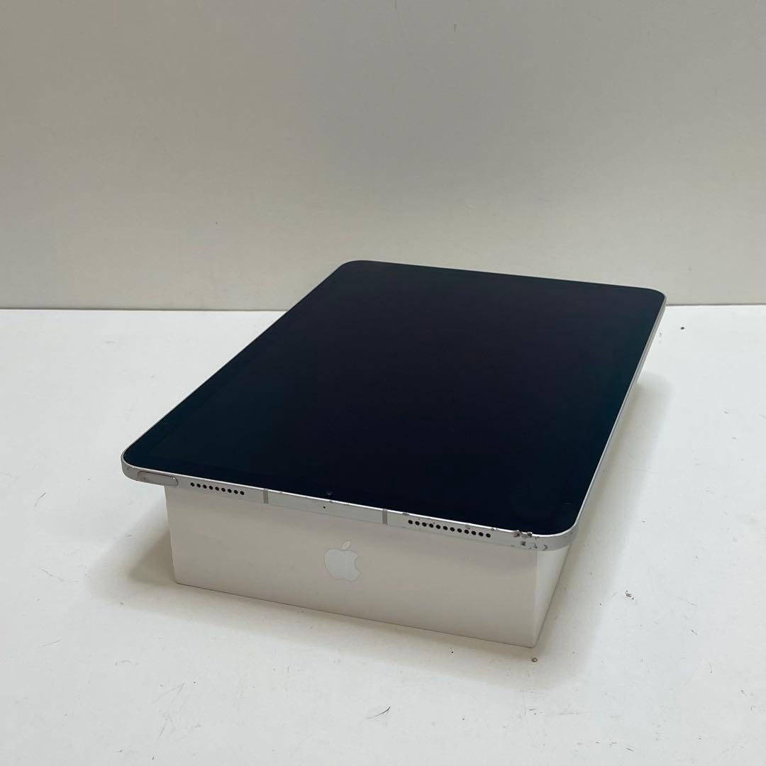 iPad Air 第4世代 64GB Wi-fi + Cellular 82%