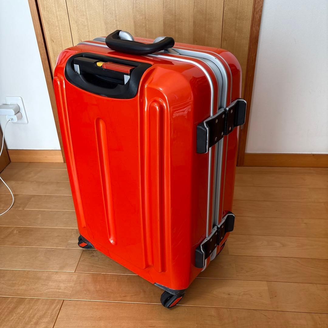 イノベーター　スーツケース