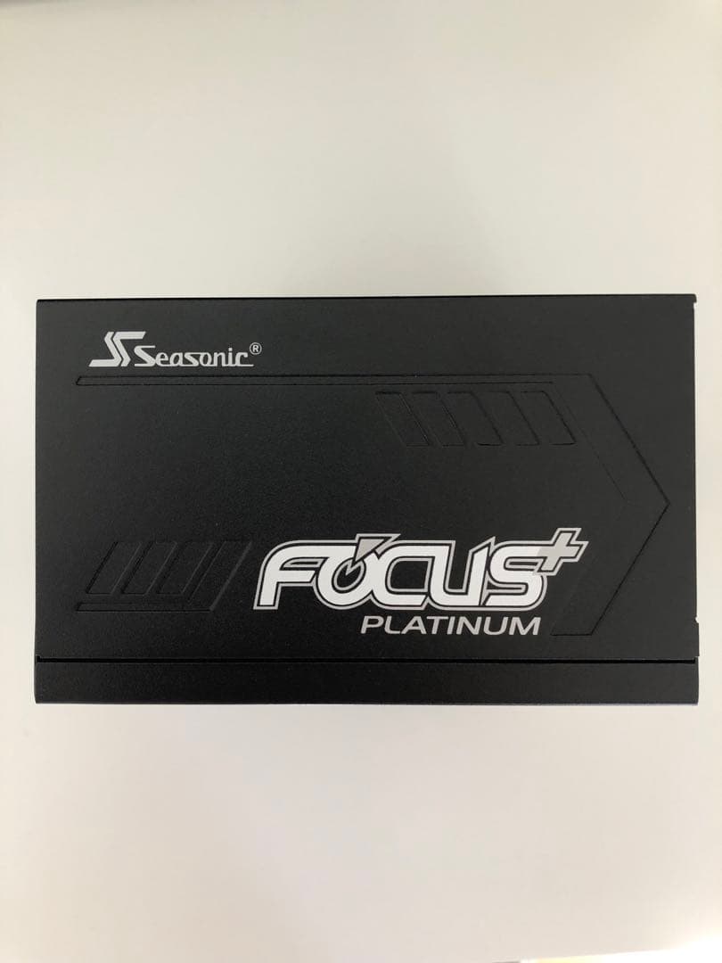 750w 80+プラチナ認証　電源ユニット　Seasonic FOCUS