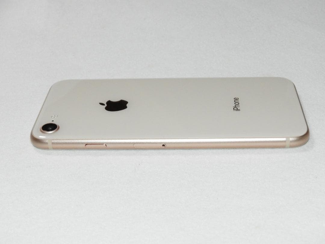 iPhone8 64GB ゴールド A1906 MQ7A2J/A SIMフリー