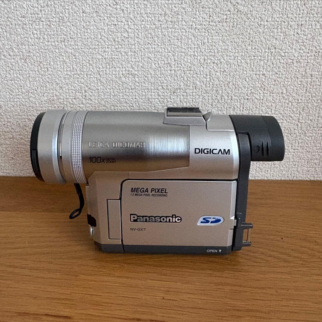 【希少！起動確認済み】平成ビデオカメラ　Panasonic NV-GX7K