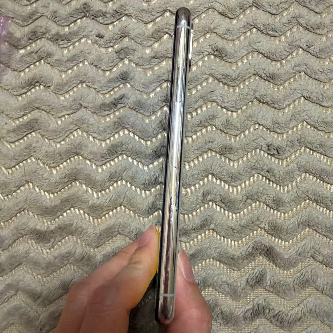 iPhone X 64GB シルバー 国内版SIMフリー