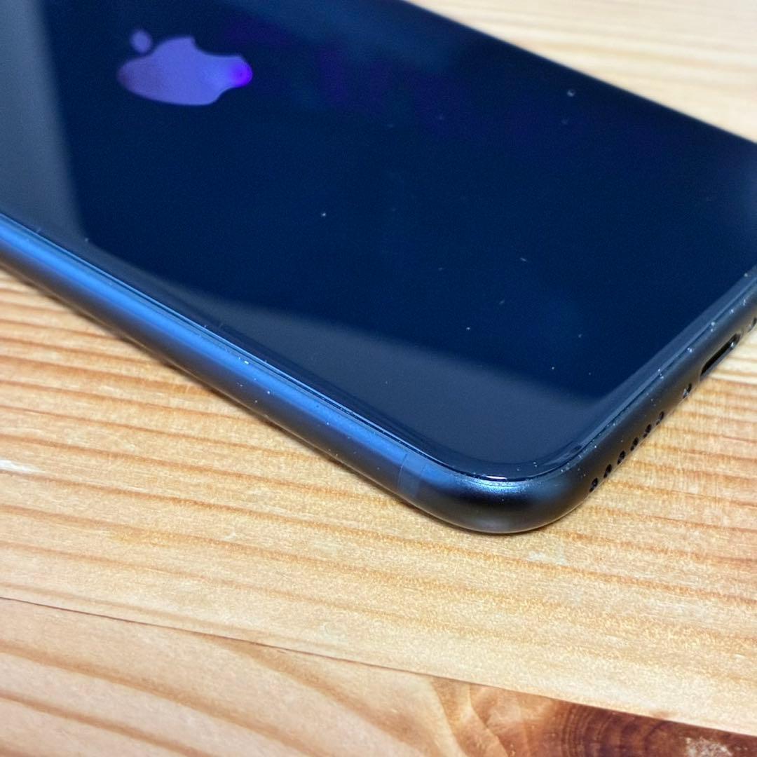 し*い様 バッテリー新品　iPhoneSE第3世代64GB SIMフリー　美品