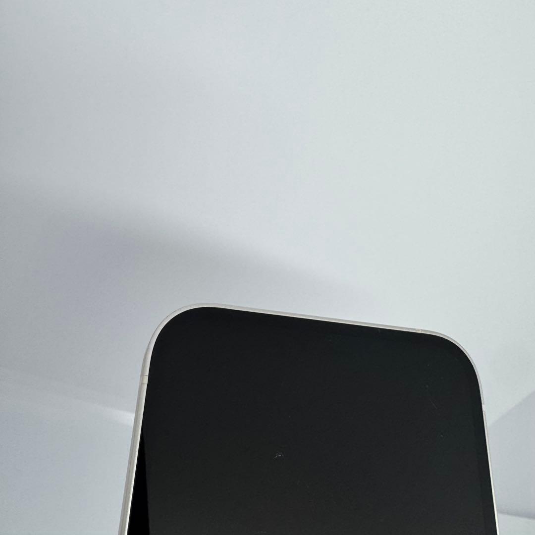 【美品】iPhone 13 128GB WHITE 大容量新品バッテリー100%
