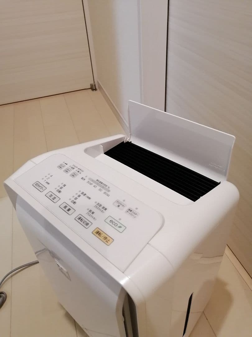 まんまる　[美品]　富士通　加湿脱臭機　DAS-303E-W