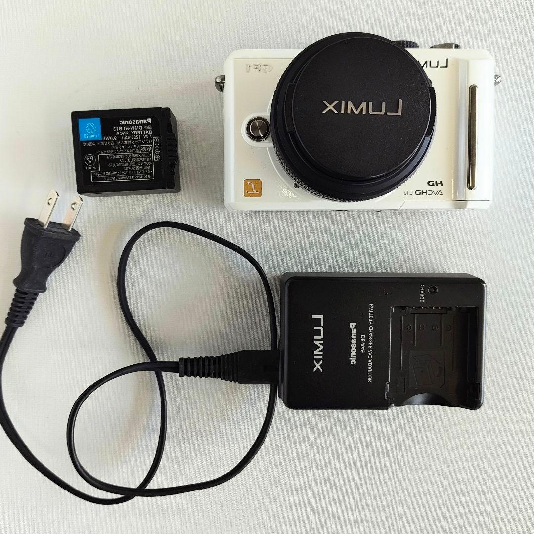 美品 パナソニック LUMIX DMC-GF1 ホワイト パンケーキレンズキット