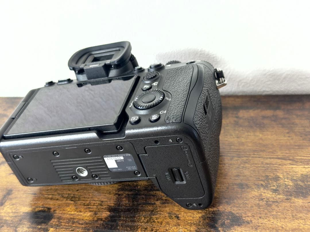Sony α7 IV ミラーレス一眼カメラ 本体