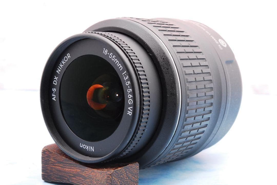 ☆Nikon D3300☆一眼レフカメラ☆バッグ付☆美品＆S数少☆初心者向け